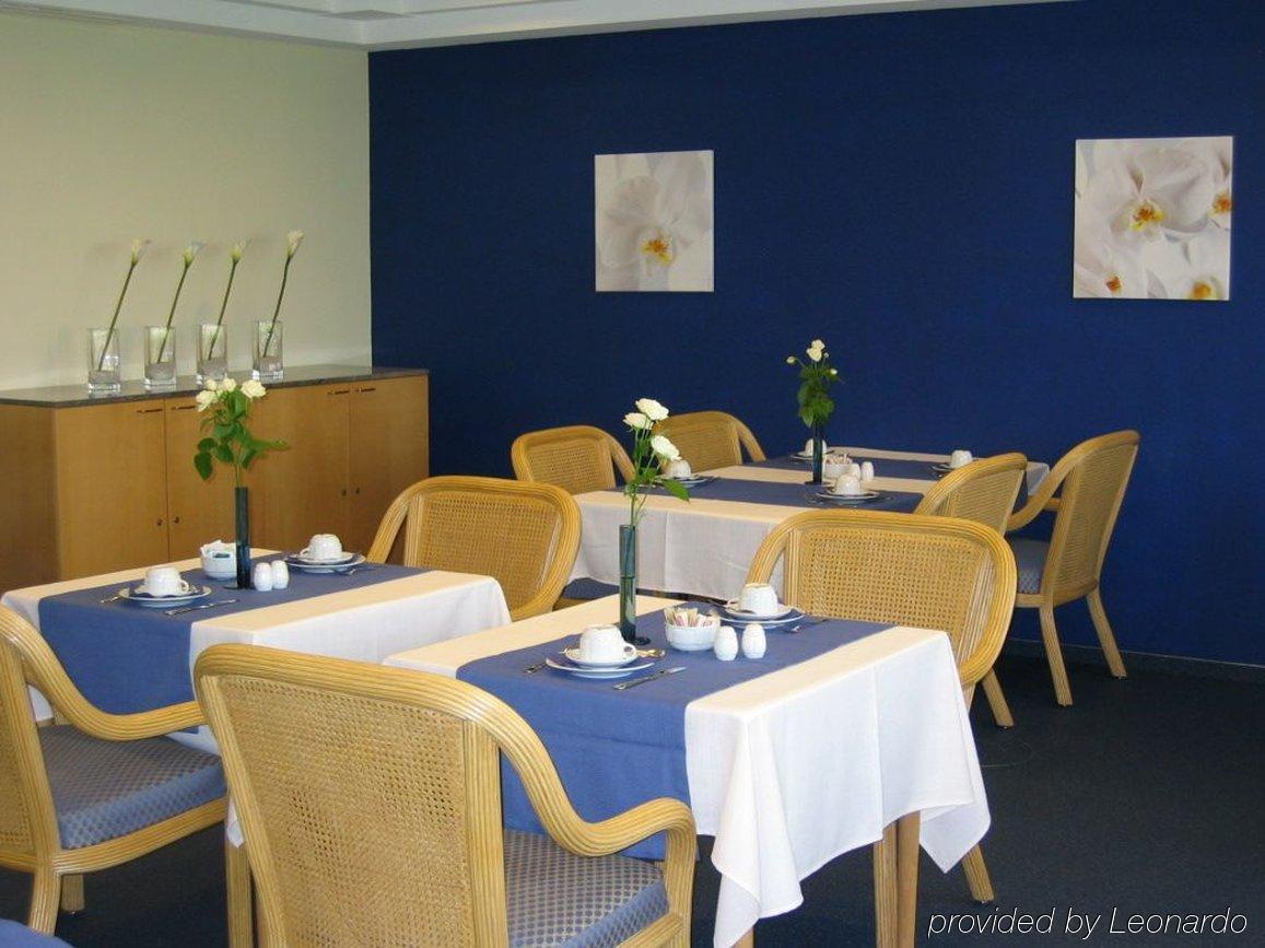 B-Aparthotel Moretus Antwerpen Restaurant foto